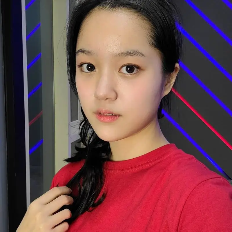 Magic Girl member Yueun