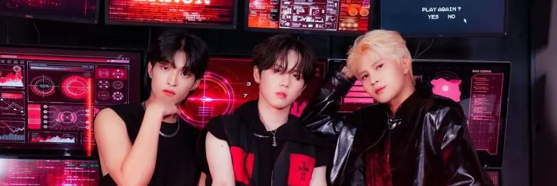 MAXIMUM members are Wanshin, Seunggwon, Seonghwan, Ryuga, Kei, and Kanta.