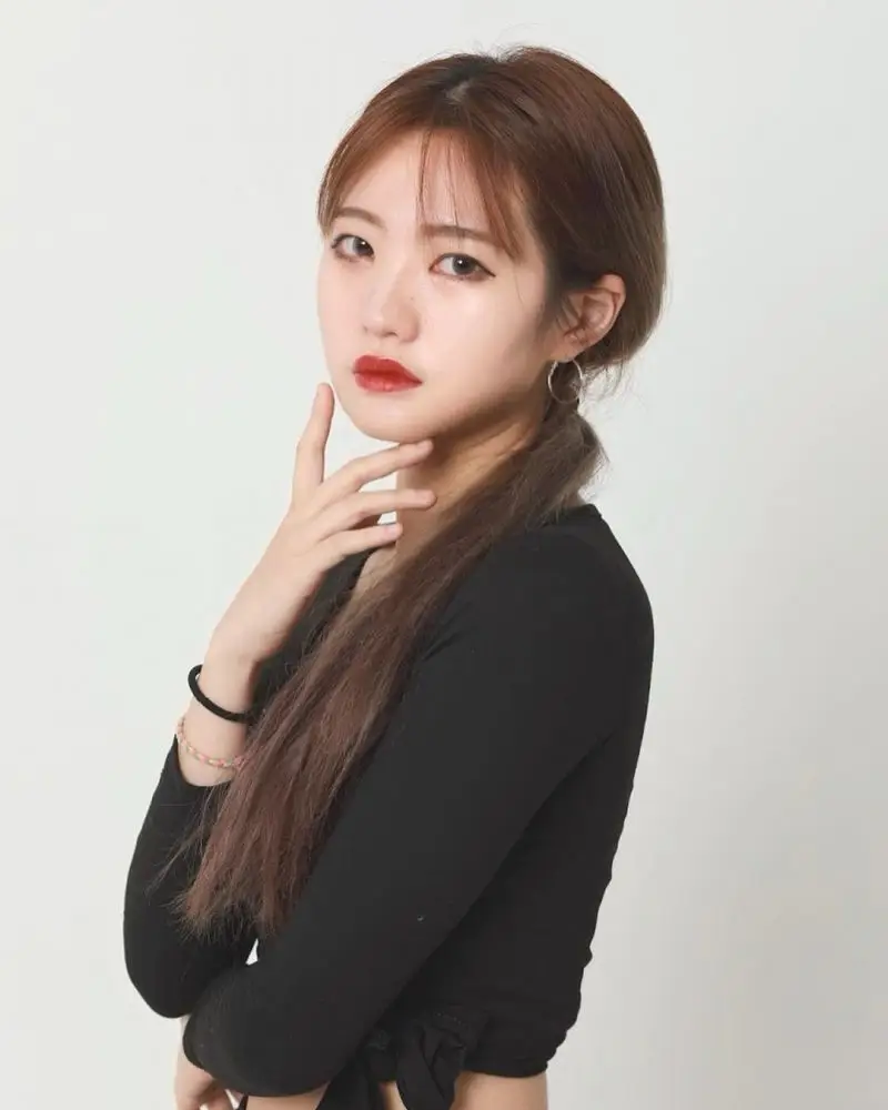 MIDNIGHT former member Chaewon