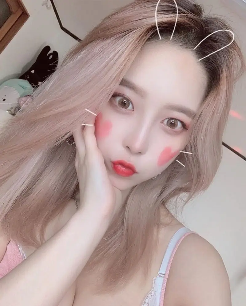 MIDNIGHT former member Yunu