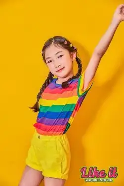 Mini Little Cheer Girl member Seoyoung