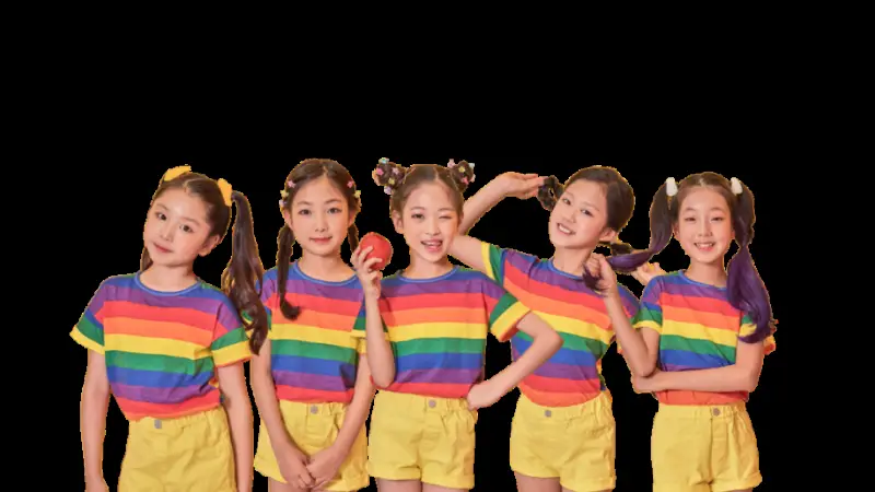 Mini Little Cheer Girl members are Jimin, Kanghee, Soyee, Eunchae, and Seoyoung.