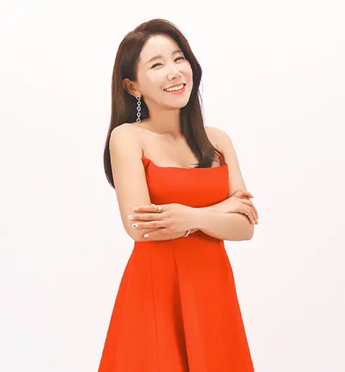 MISS T member Dana