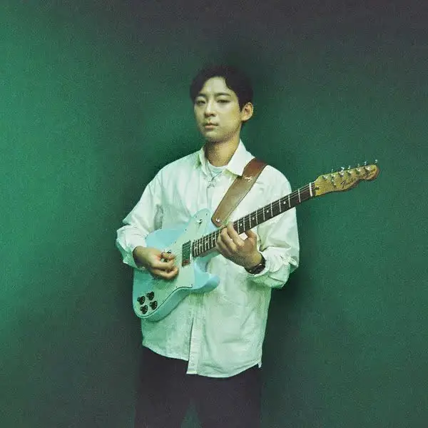 Monday Off With Bluesy member Yangeop