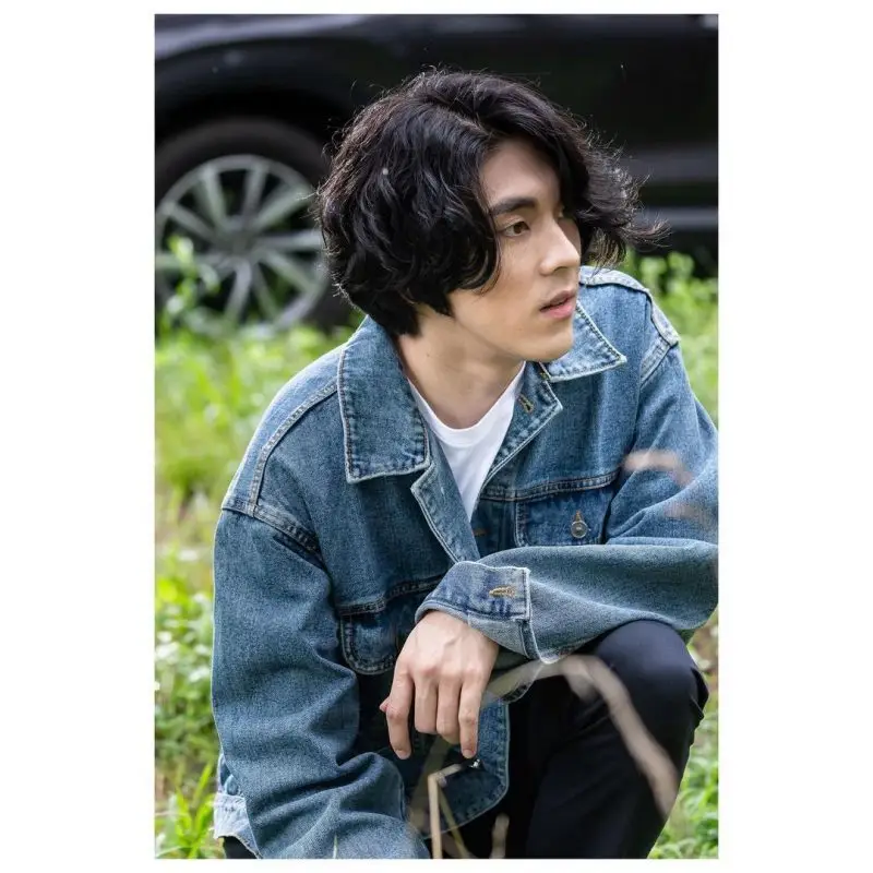 Moné former member Isaac Hong