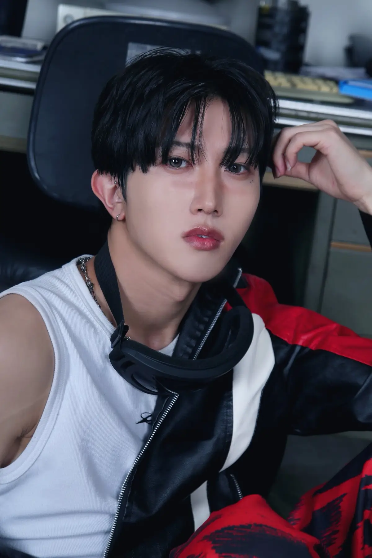 MY ONE Members Profile: Full Names, Ages, Heights, Weights and More MY ONE former member Scene