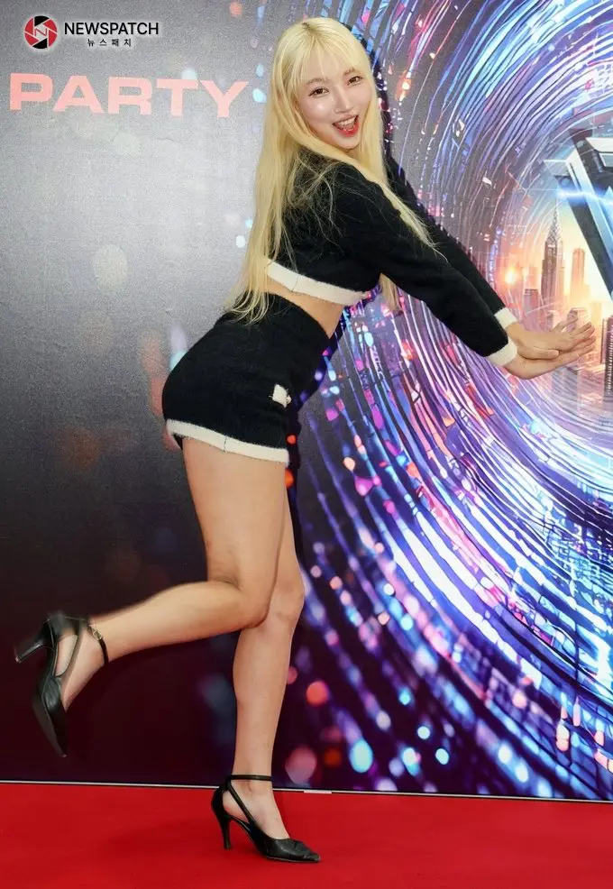 N-DAY member Juni