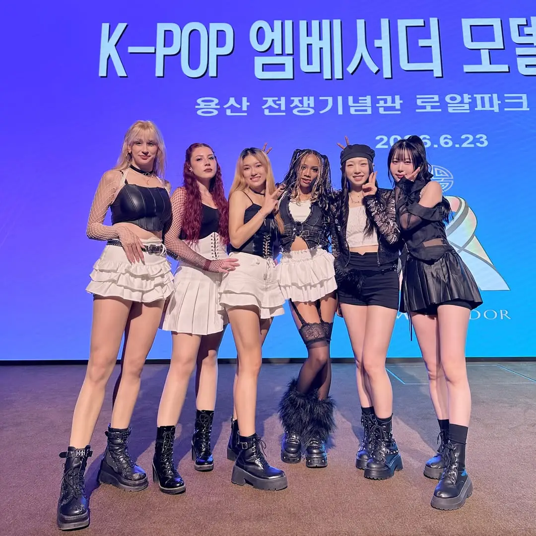 N.angels members are Alba, Lua, Hekate, Jinhee, Ria M, Rina, Sarah, Yoon, Maya, and Annie.