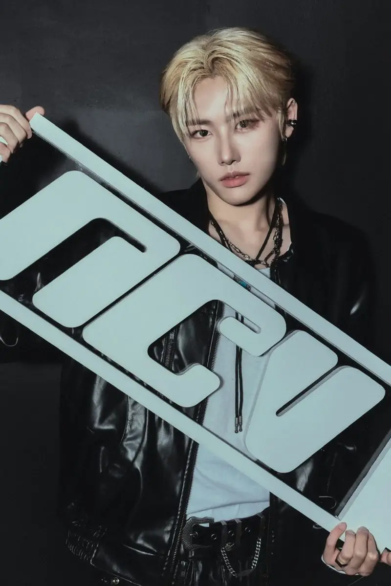 NCHIVE former member Minjun