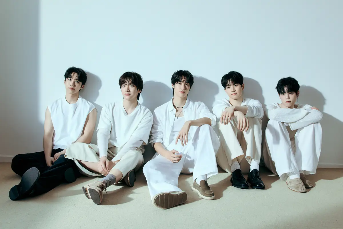 N.Flying members are Seunghyub, Hun, Jaehyun, Hweseung, and Dongsung.
