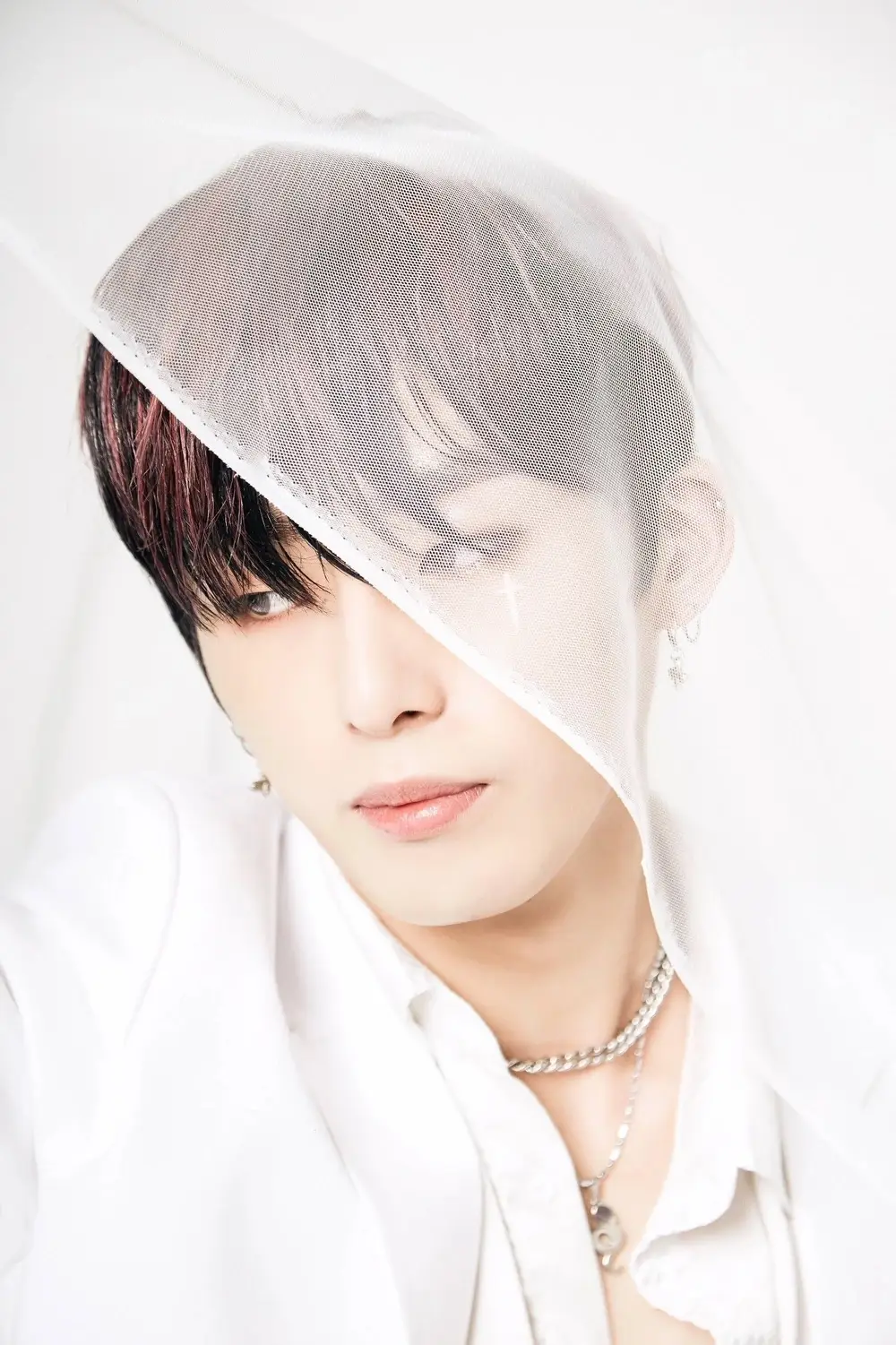 NOIR member Siheon