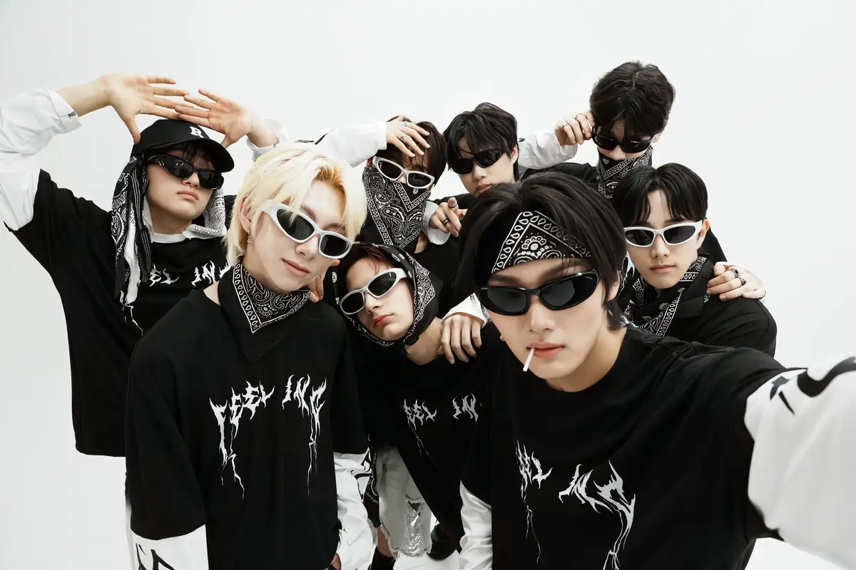 Ntnee members are Kelvin, Mati, Ian, Chanhee, Adrian, Sora, Yuma, Iro, and Siwoo.