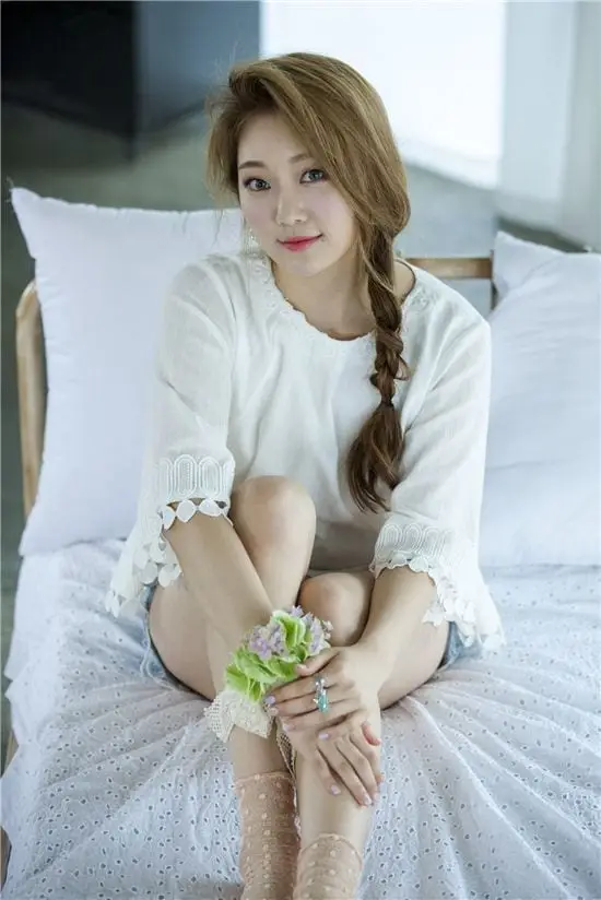 N*White former member Soohyun