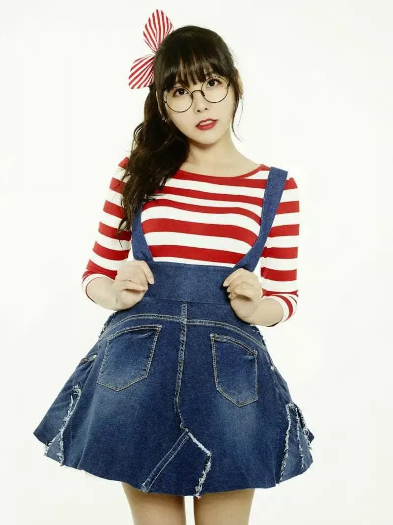 Orange Caramel member Raina