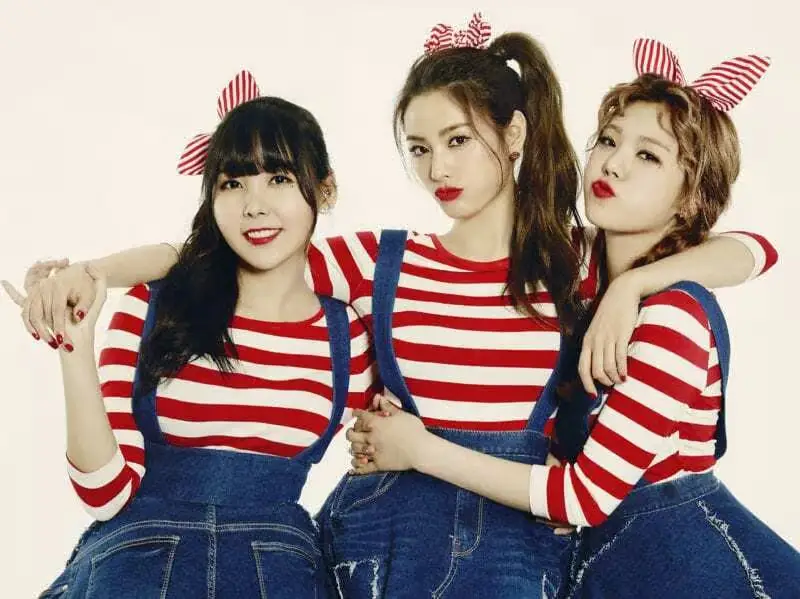 Orange Caramel members are Raina, Nana, and Lizzy.