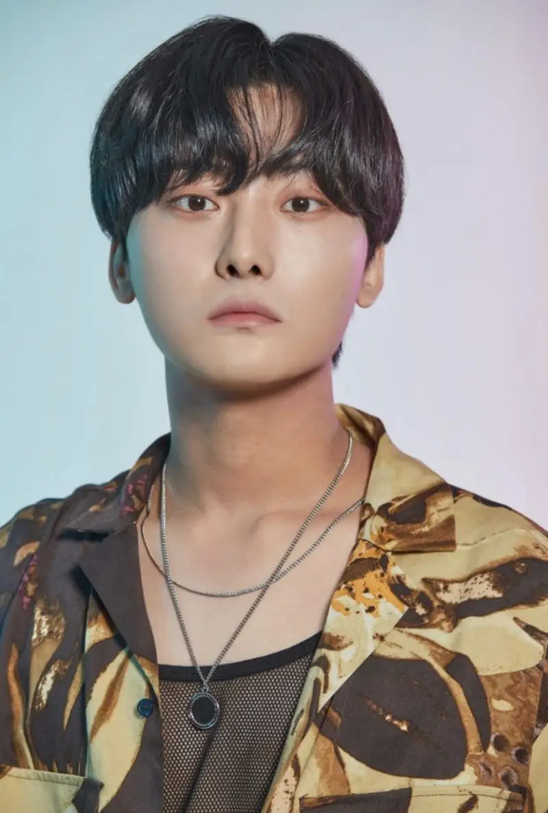 Pattern former member Haemin