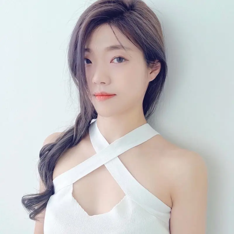 Peach A! member Ella