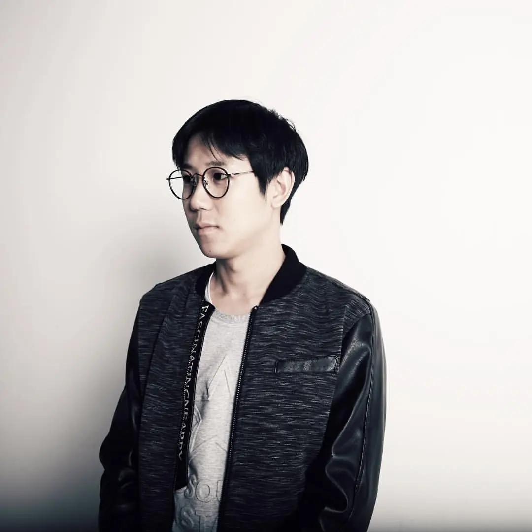 Phonebooth former member Han