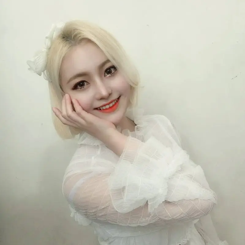 PINK BLING member Sera