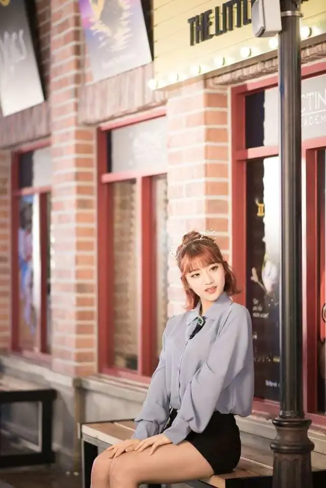 PinkFantasy SHY member Yubin