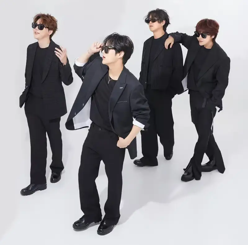 PLAYBACK7 members are Yoonhak, and Kogun.