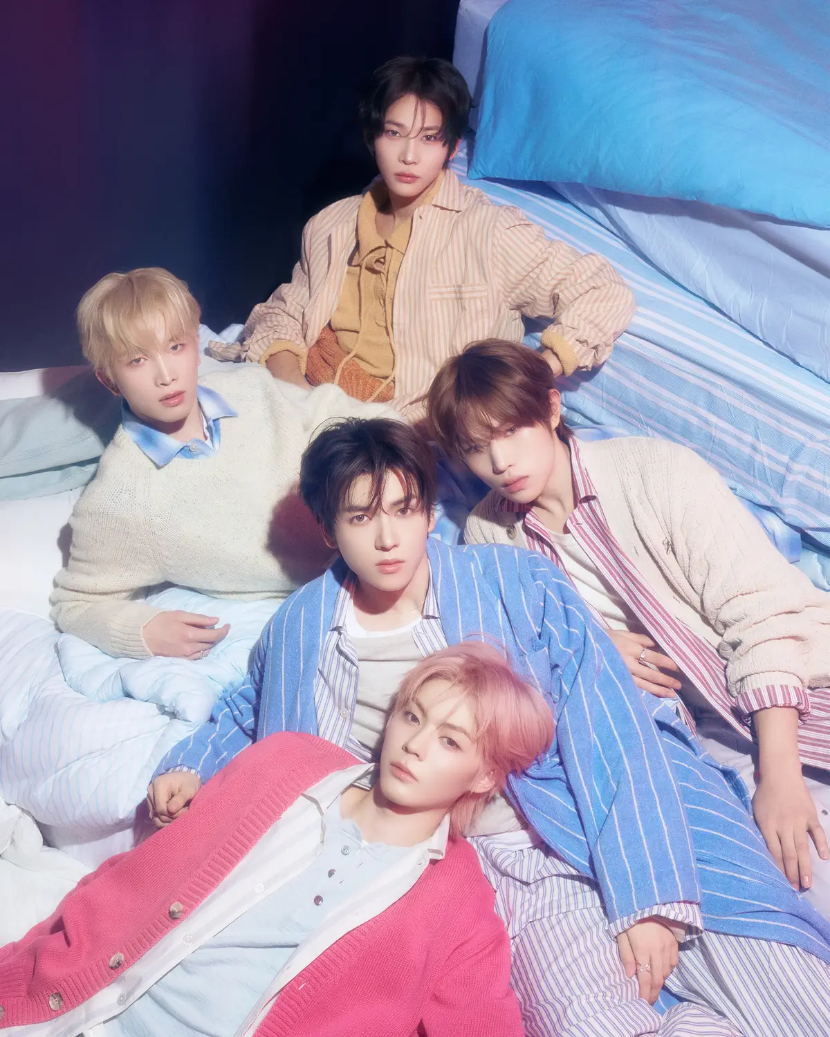 POW members are Yorch, Hyunbin, Jungbin, Dongyeon, and Hong.