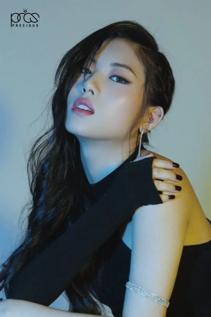 PRECIOUS former member Lee Soo