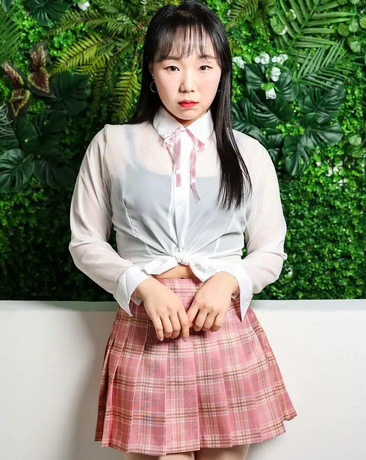 PURPLE RING former member Jina