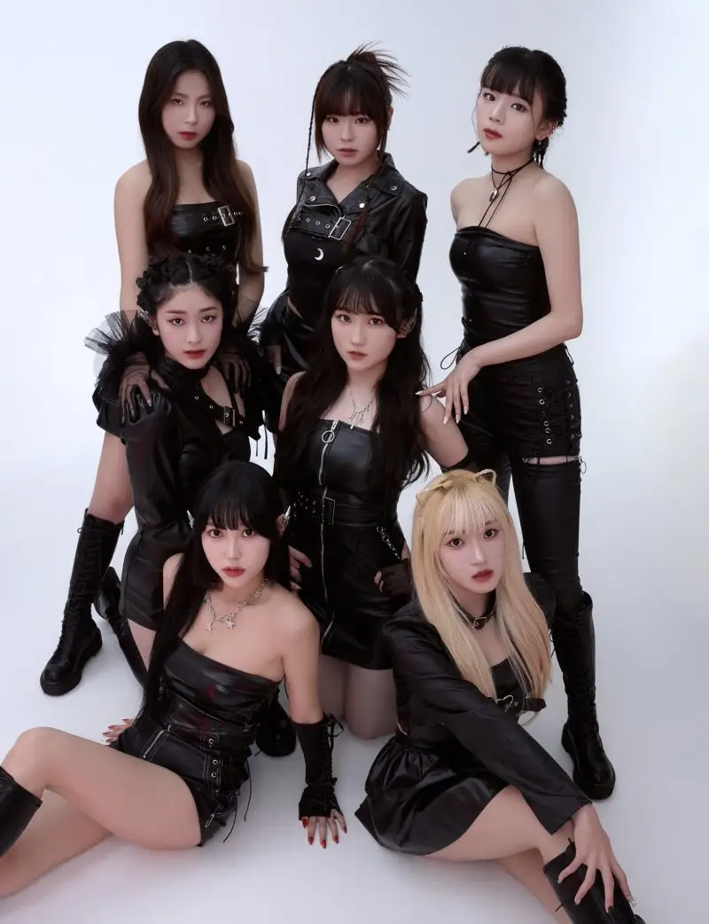 PUZZLE members are Sulhee, Chaerin, Honoka, Mizuki, Yeonseo, Wony, and Roko.