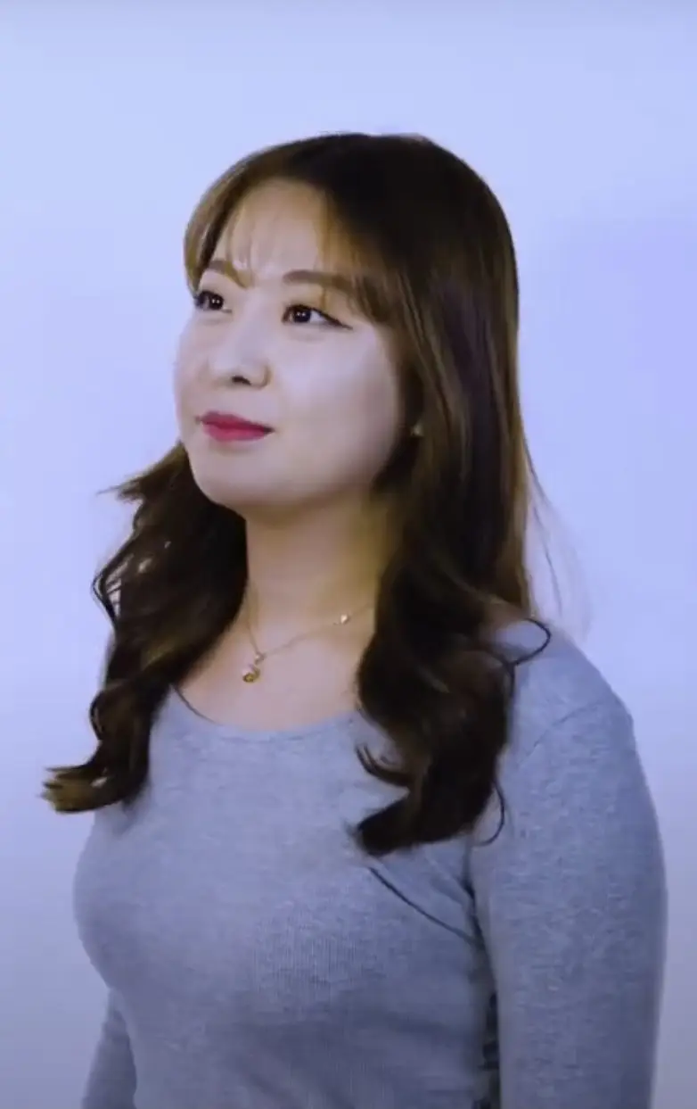 Q.O.S member Lily