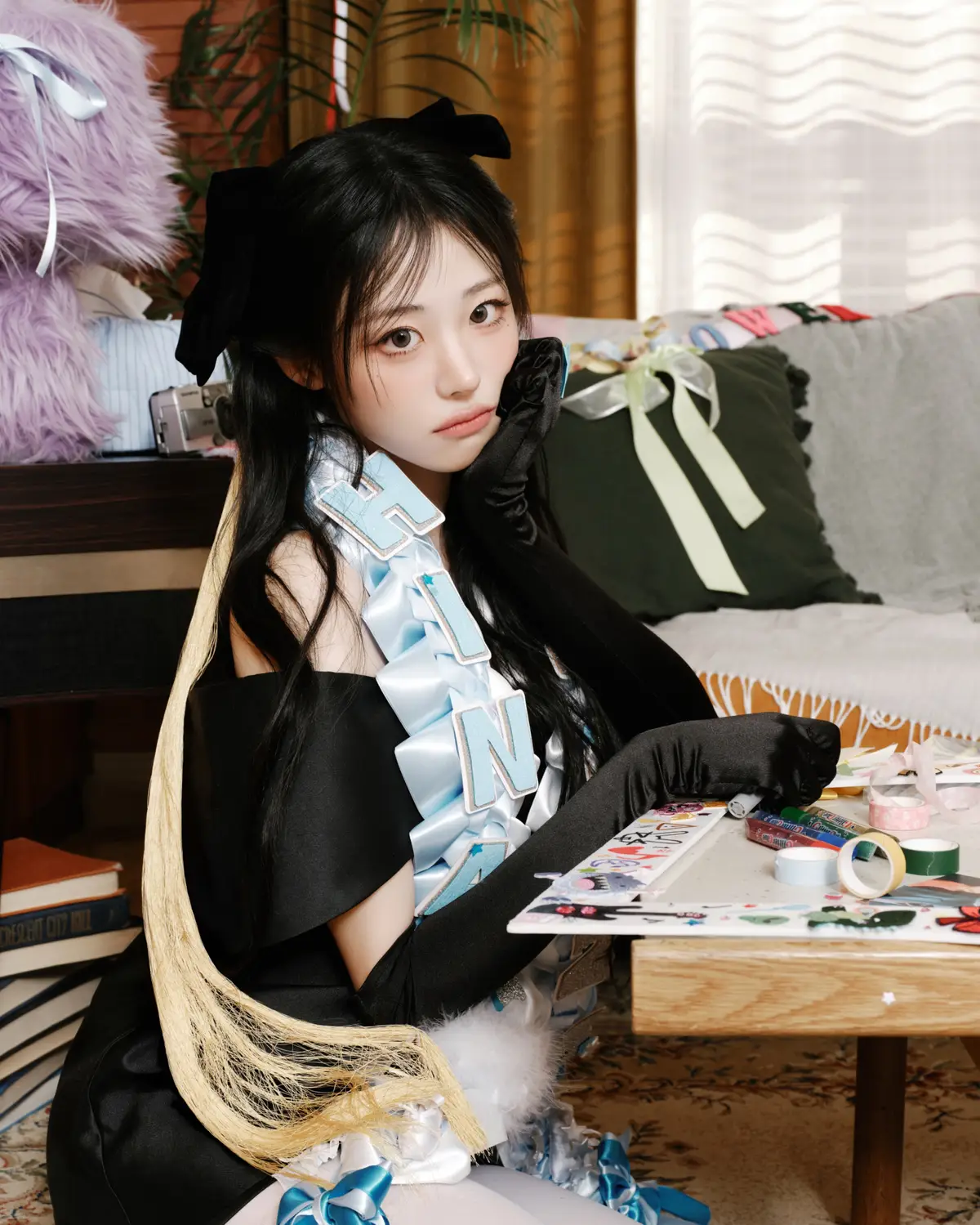 QWER member Hina
