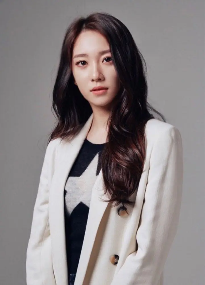 Real Girls Project member Suji