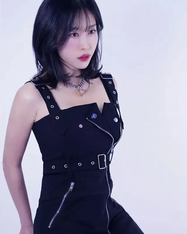 ROLIGHTS member Hye Won