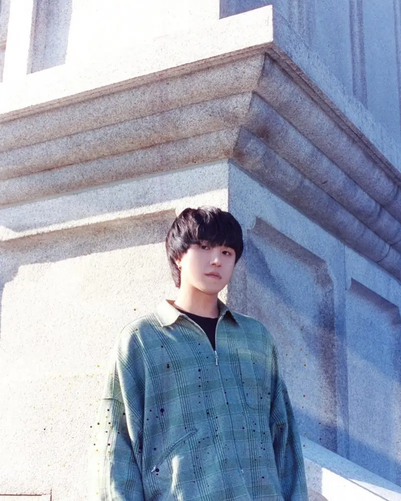rooftop patio member Wooyong