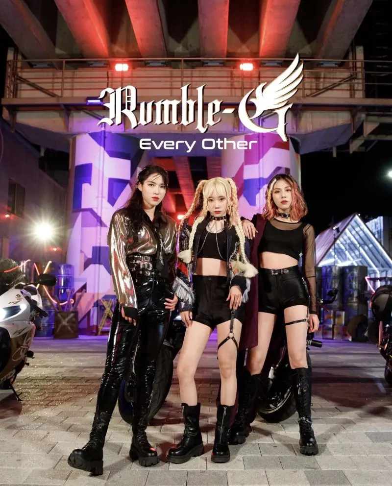 Rumble-G members are Didi, and Bareum.