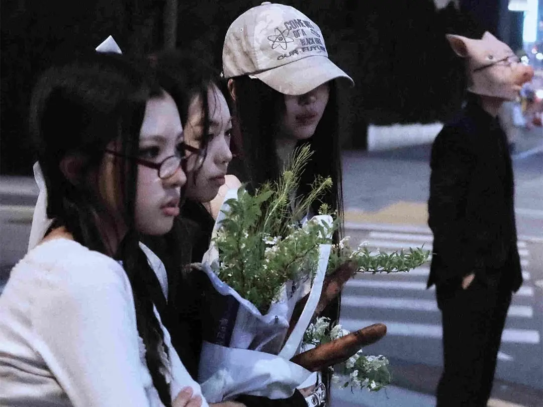 Saint XO Girls members are Lei, Soomin, Rumi, and Haeun.