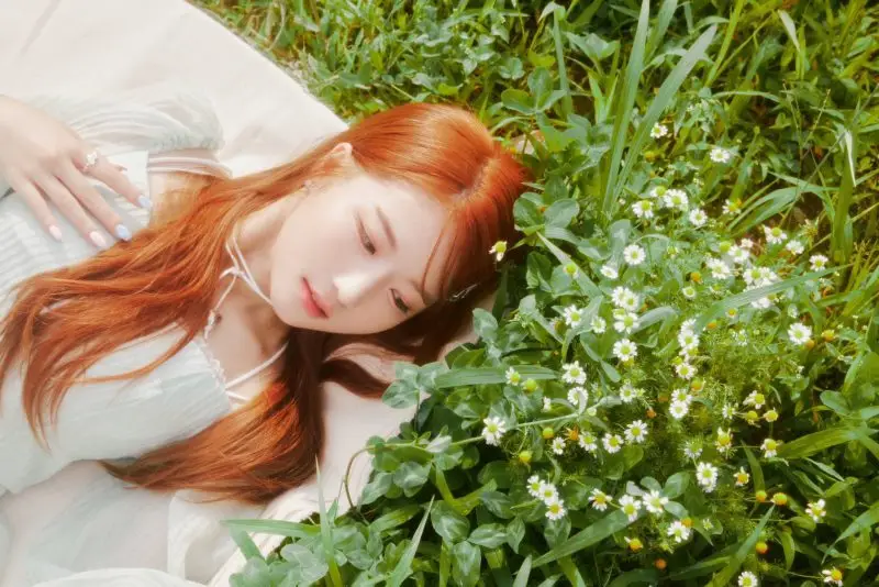 SATURDAY member Minseo