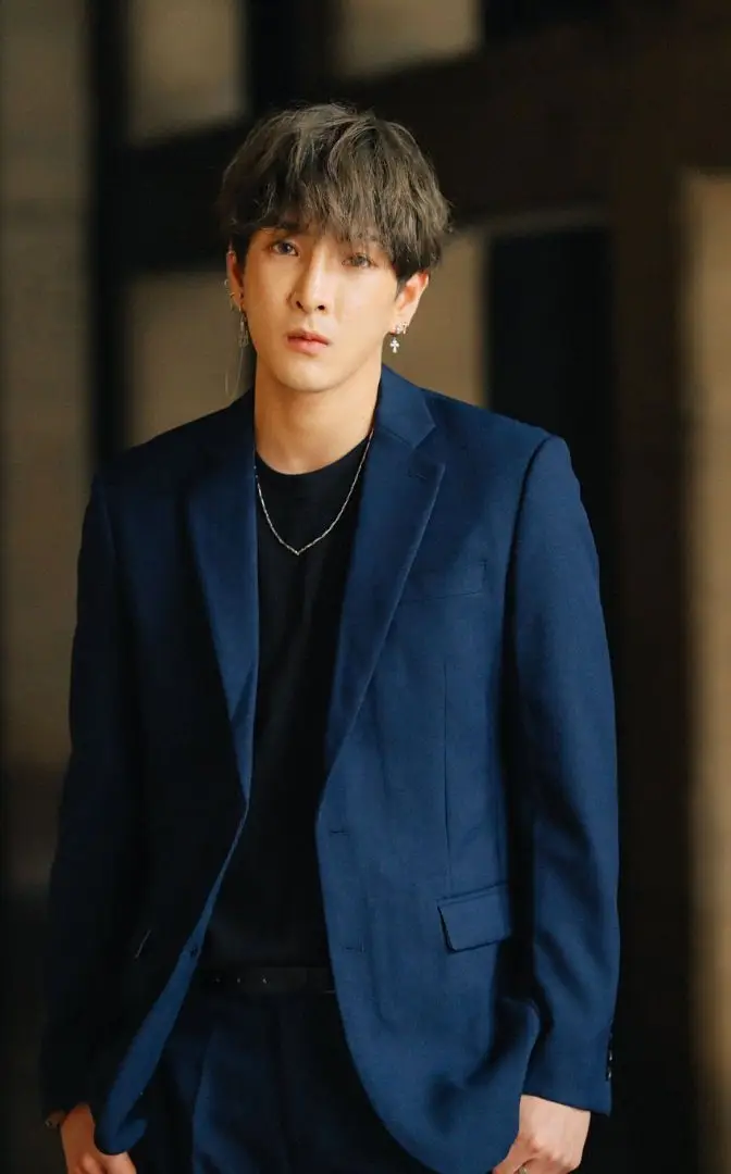 SAVE former member Nine