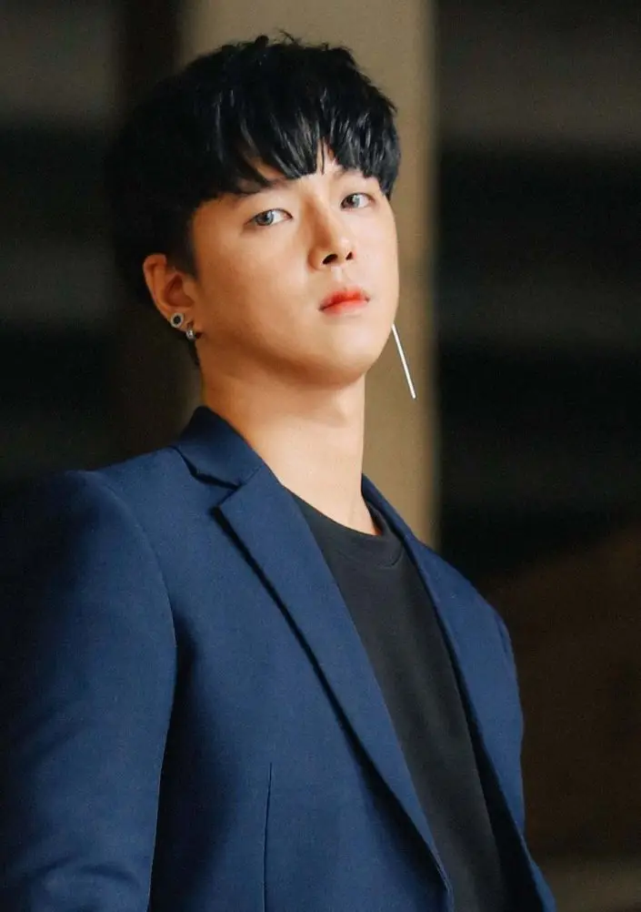 SAVE former member Siu