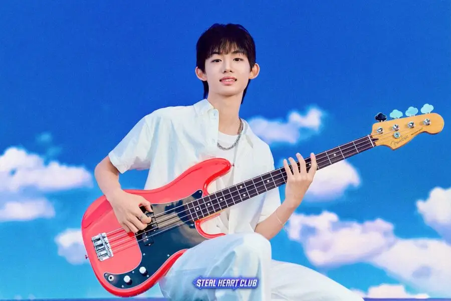 SCHOOL BAND member Cheong Eunchan