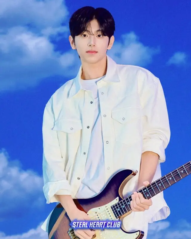 SCHOOL BAND member Kim Keonwoo