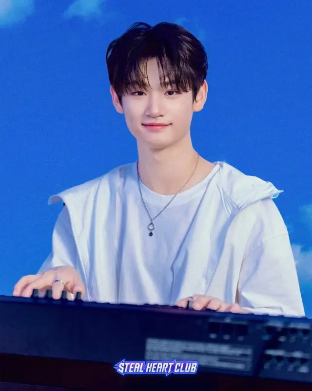 SCHOOL BAND member Kim Kyunguk