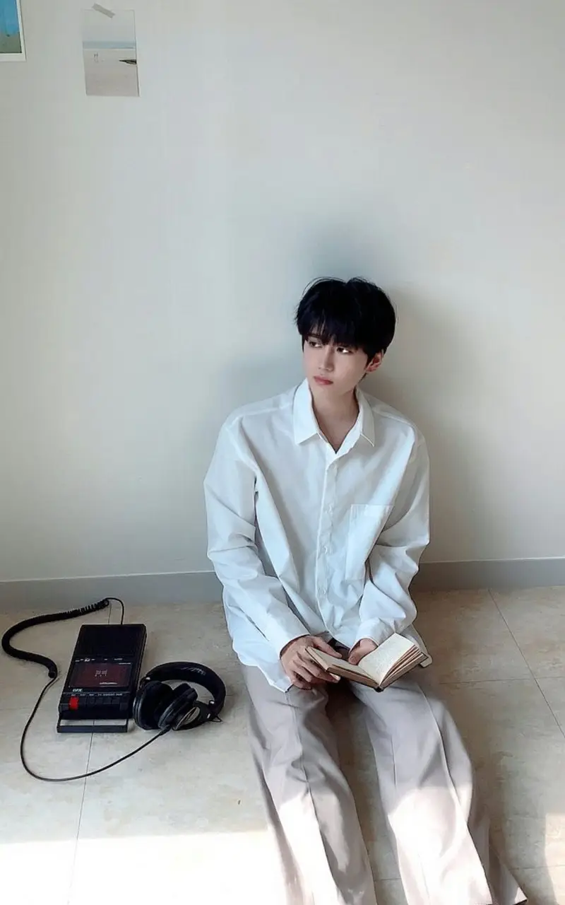 Sea Park member Kyeol
