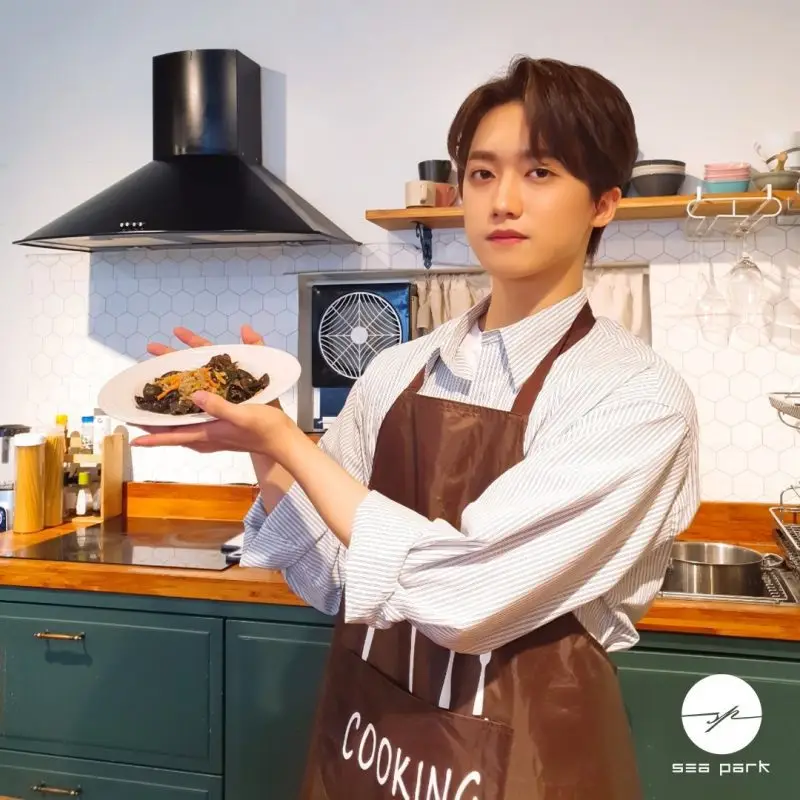 Sea Park member Minseo