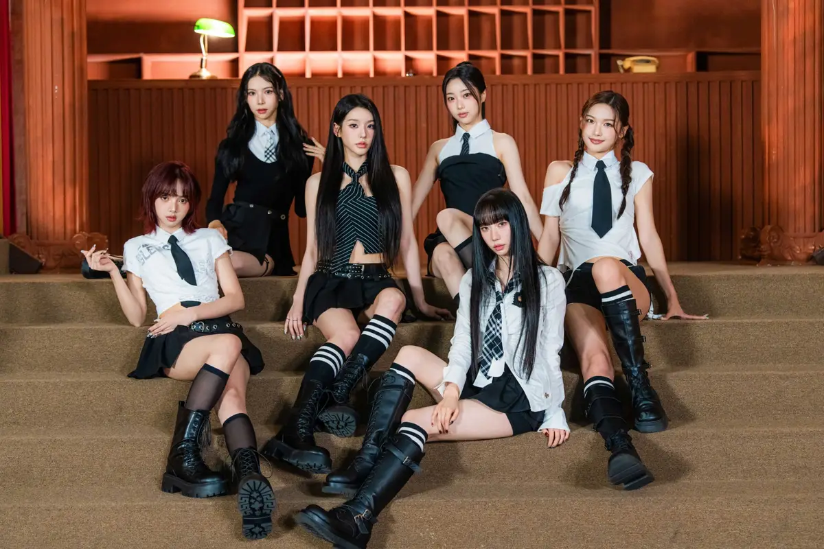 SECRET NUMBER members are Navi, Dinda, Ebin, and Min C.
