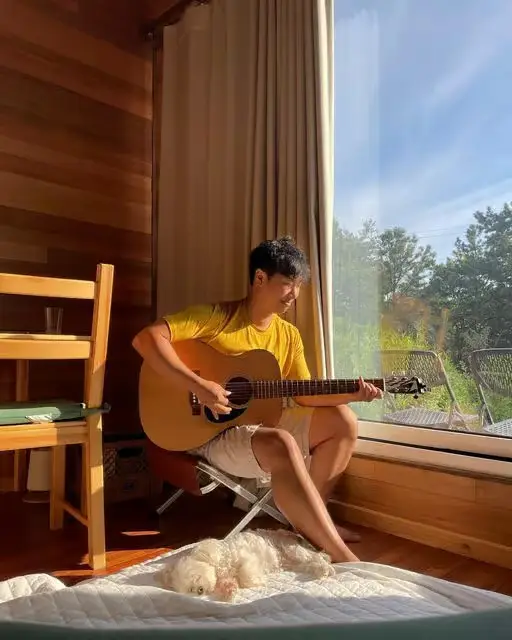 SG Wannabe member Jinho