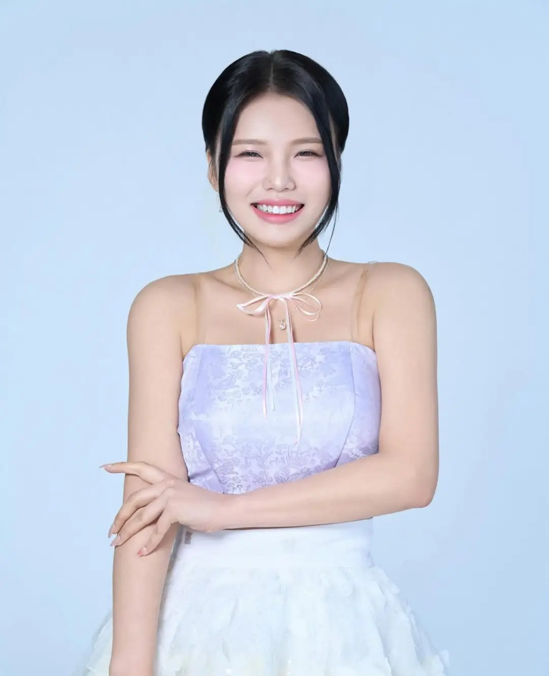 SOYOU member Sanga