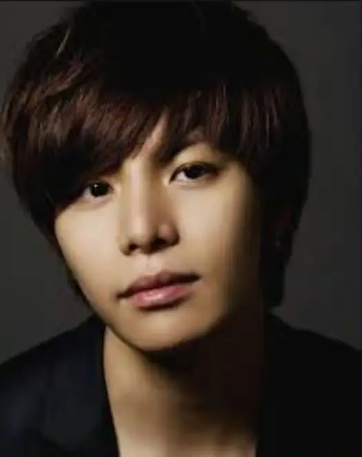 T-Max former member Park Yunhwa