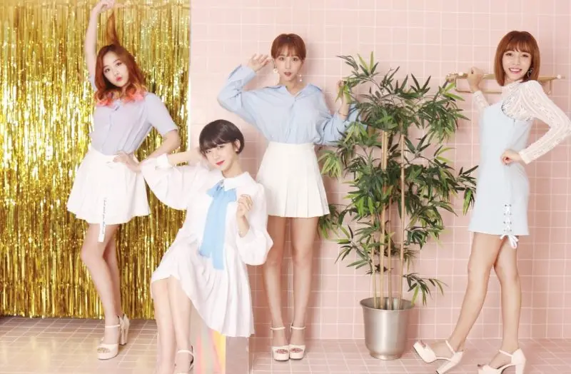 Tahiti members are Minjae, Miso, Jerry, and Ari.