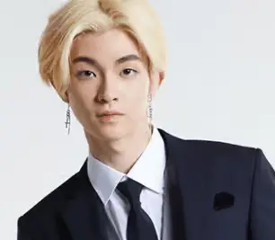 T.E.N member Yonghun